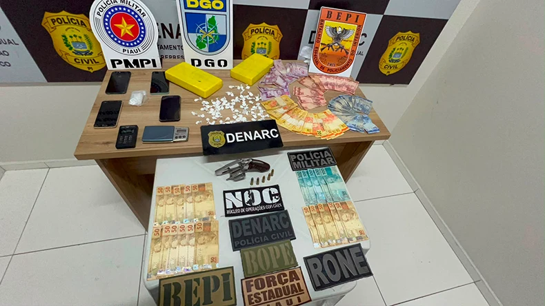 Operação cumpre 20 mandados e apreende cocaína em Teresina