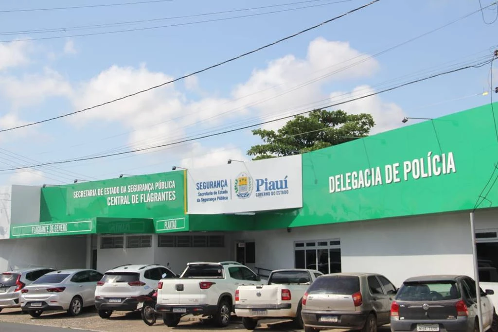 Homem é preso suspeito de matar vítima após discussão em Cocal de Telha