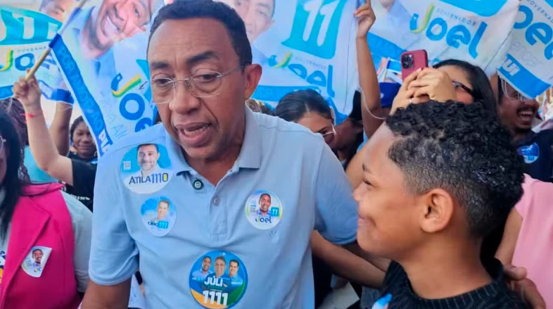 Joel evita escolher entre Lula e Flávio Bolsonaro e diz: “Não me interessa quem vai ser o presidente”