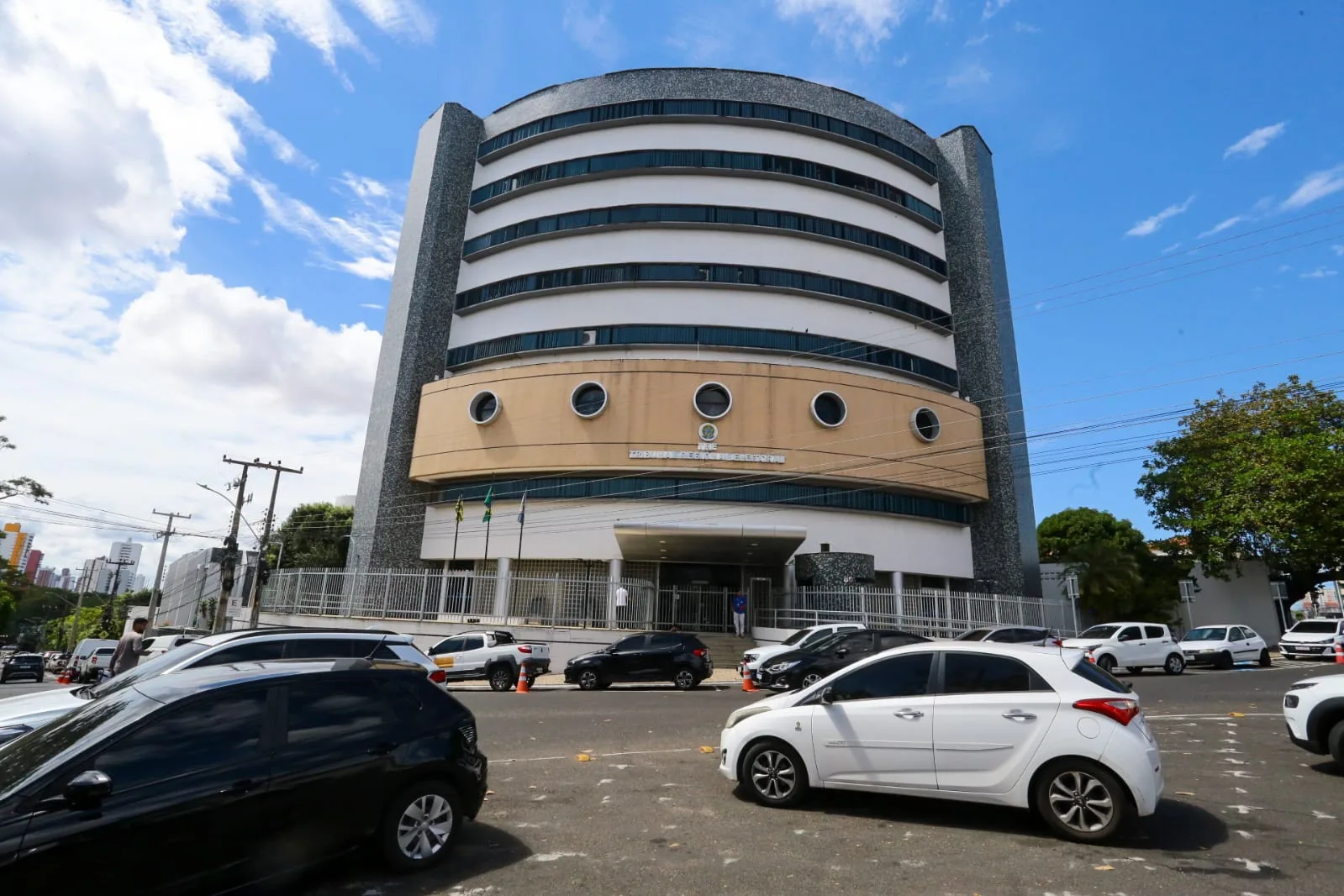 Justiça Eleitoral inicia análise dos registros de candidaturas para as Eleições 2026