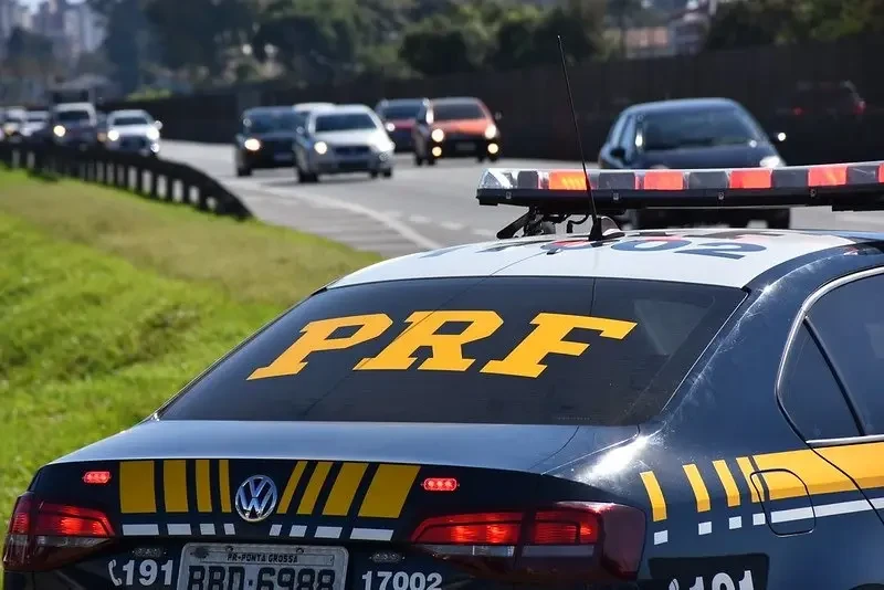 PRF inicia Operação Dia do Piauí 2026 e reforça fiscalização nas rodovias durante feriado prolongado